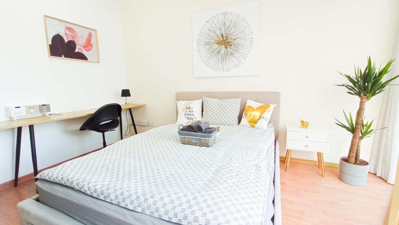 1A Beach & Business Apartment In The City Center! Larnaca Dış mekan fotoğraf