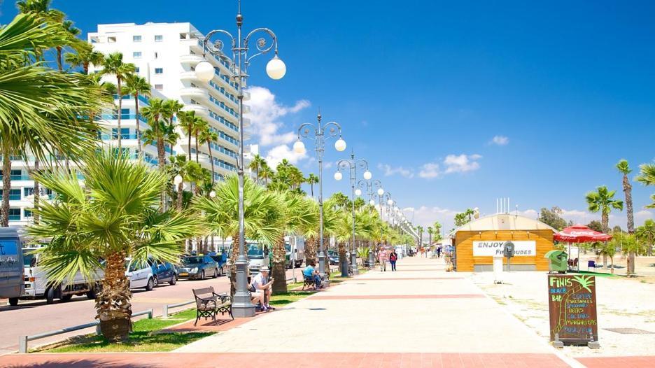 1A Beach & Business Apartment In The City Center! Larnaca Dış mekan fotoğraf