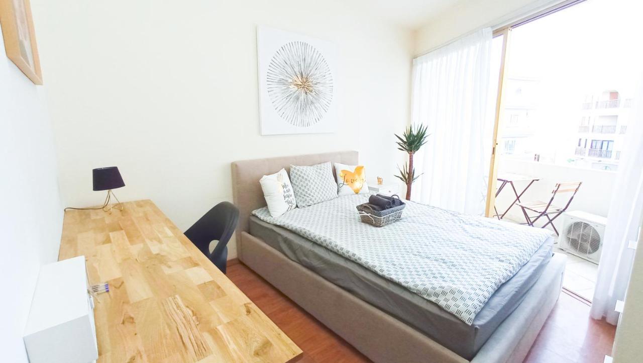 1A Beach & Business Apartment In The City Center! Larnaca Dış mekan fotoğraf