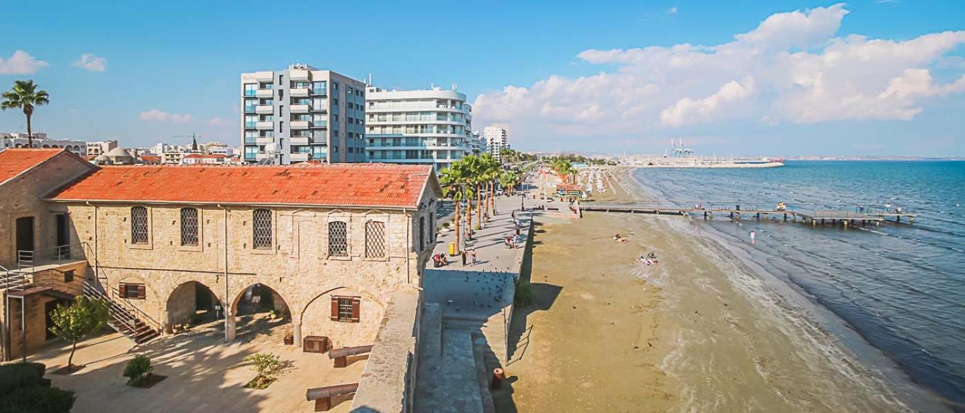 1A Beach & Business Apartment In The City Center! Larnaca Dış mekan fotoğraf